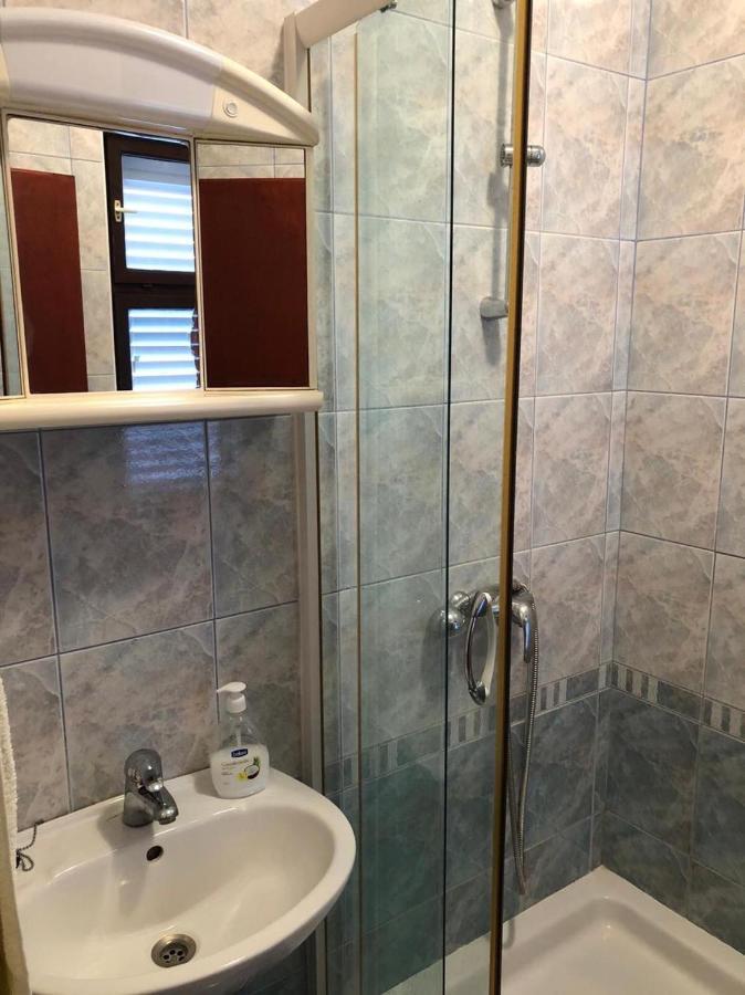 Pansion Marinka-Bire Rooms Lumbarda Exterior foto