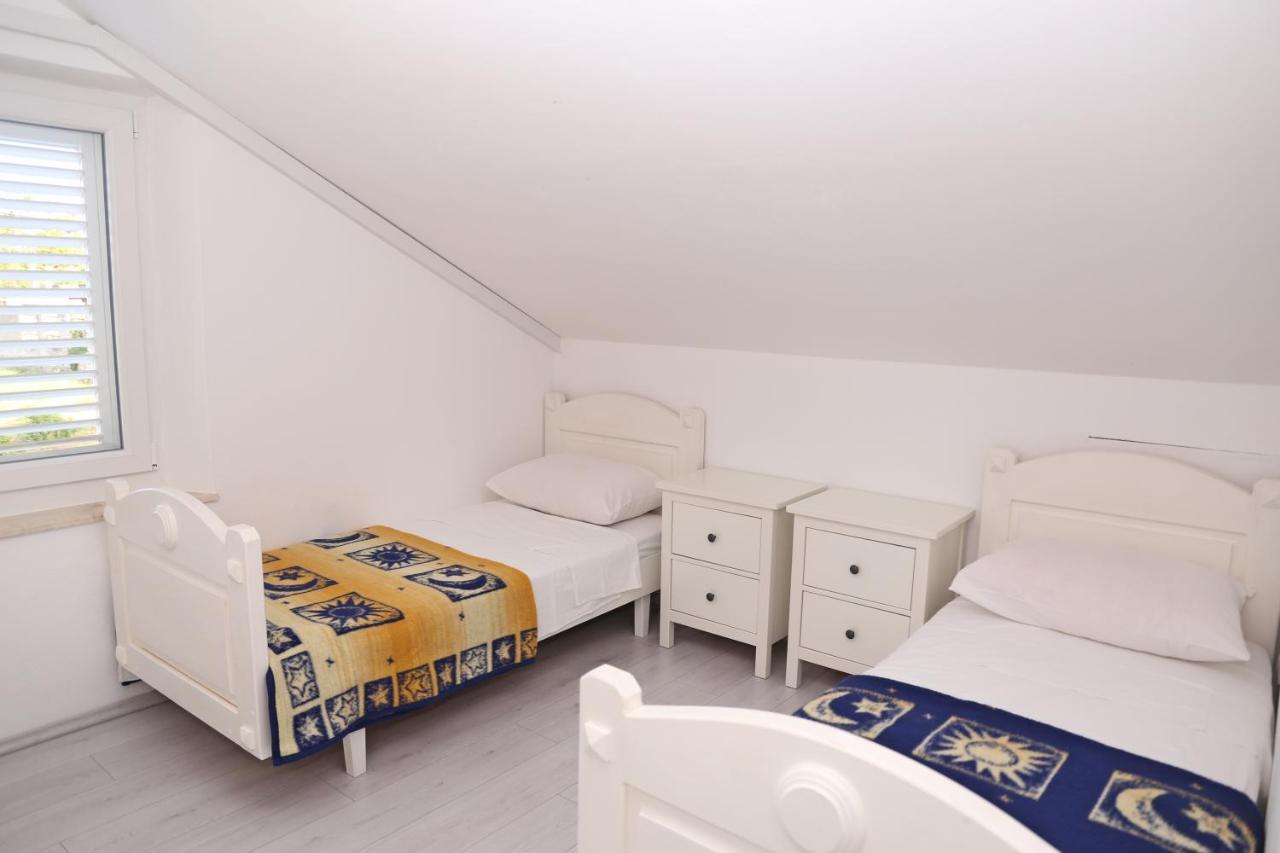 Pansion Marinka-Bire Rooms Lumbarda Exterior foto