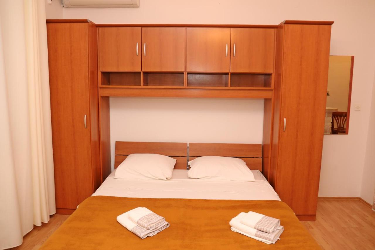 Pansion Marinka-Bire Rooms Lumbarda Exterior foto