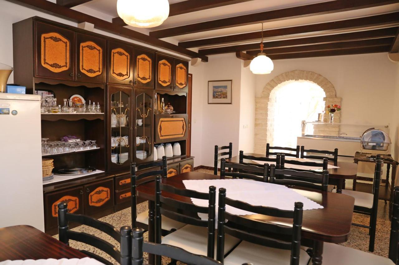 Pansion Marinka-Bire Rooms Lumbarda Exterior foto